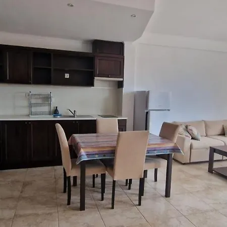 In The Cliff Bay 오브조르