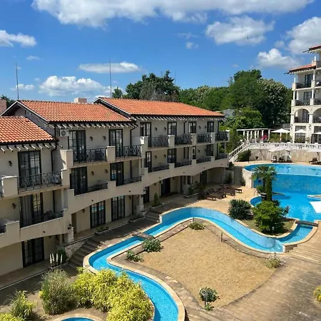 In The Cliff Bay 오브조르