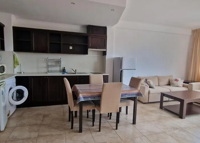 In The Cliff Bay 奥布佐尔